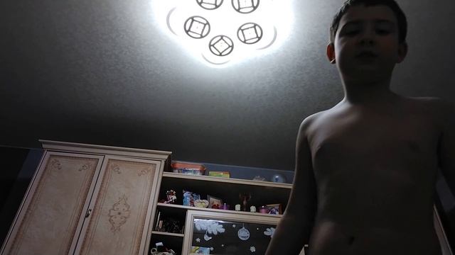 Я когда съел в столовке суп а потом пришёл домой смотреть онлайн