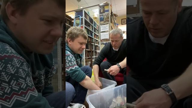 Разбираем царские бутылки из экспедиции смотреть онлайн