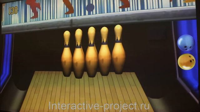 Интерактивный боулинг, игры для детей с мячом смотреть онлайн