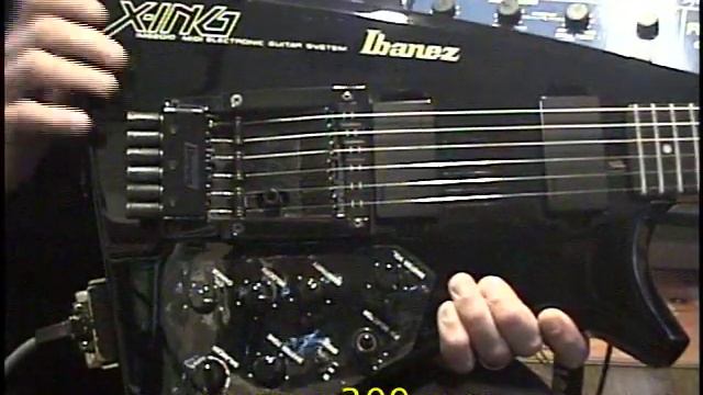 Roland GR-300 Vintage Analog Guitar Synth with Ibanez IMG2010 MODE Switch смотреть онлайн