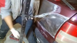 Рихтовка крышки багажника.