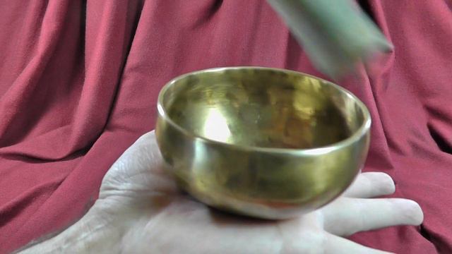 Поющая чаша «Антик» 10,5 см, Ре 594 Гц смотреть онлайн