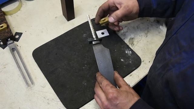 MAKING A DAMASCUS WILD KNIFE AND FORK!!! Изготовление ножа и вилки из дикого дамаска!!! смотреть онлайн