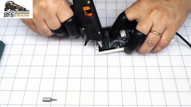 How to fix throttle display DCC LENZ LH100 смотреть онлайн