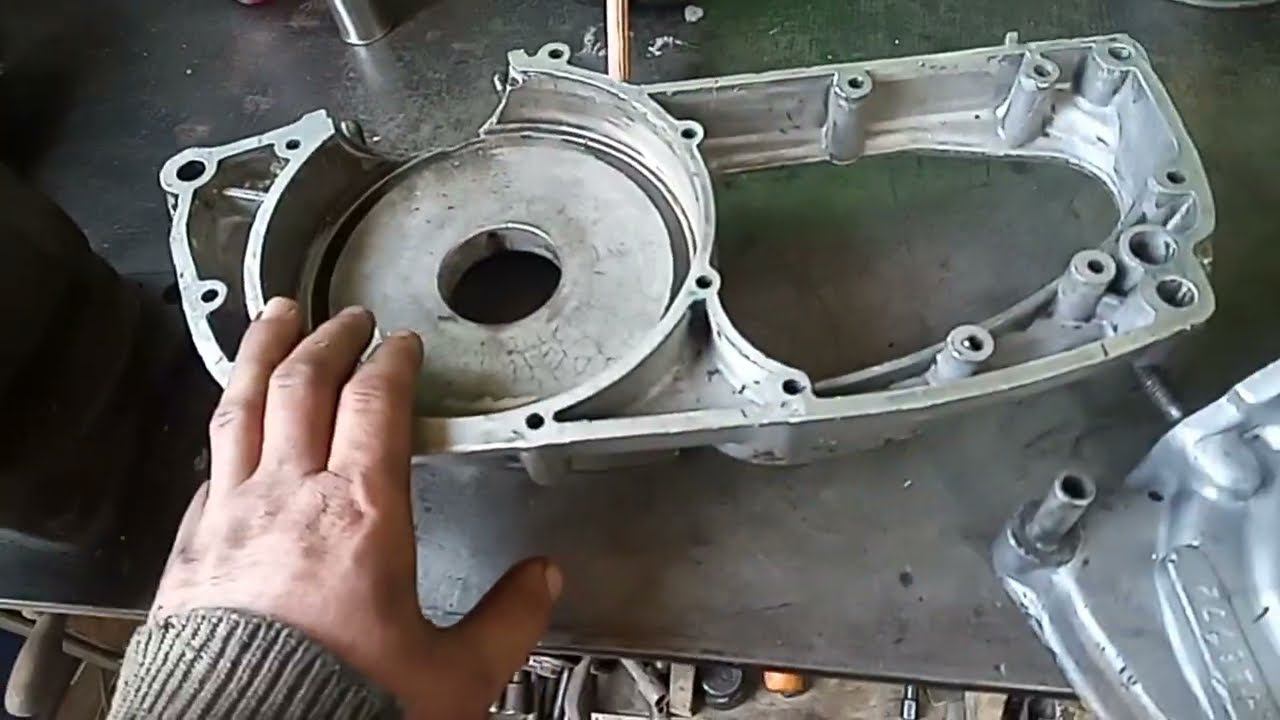 Ремонт потрепанного двигателя ИЖ Планета 5 смотреть онлайн