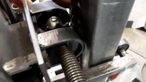 Стойка для дрели из амортизаторов. Газель (обзор)