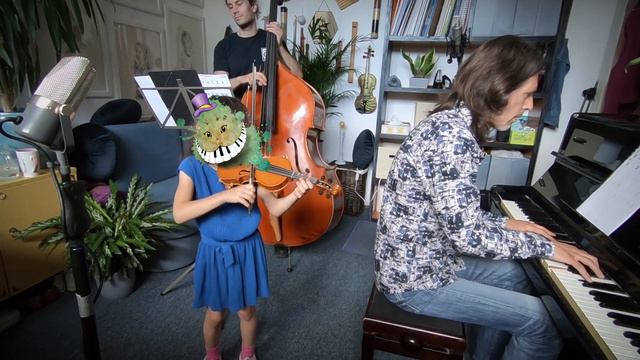 Twinkle, twinkle little star, D., 1. razred violine смотреть онлайн