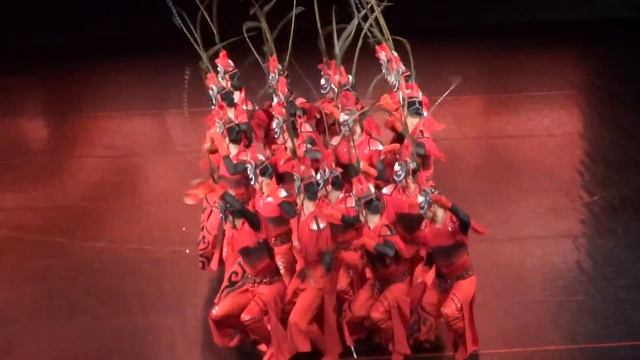 Танцы в шикарных костюмах смотреть онлайн