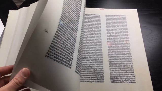 The Gutenberg Bible of 1454 | Facsimile Ed. ❦ Taschen Reviews смотреть онлайн