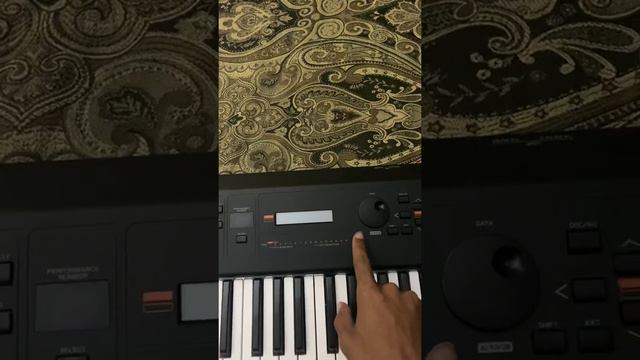 Introducing my new Yamaha MX49 смотреть онлайн