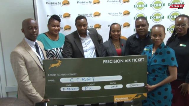 PRECISION AIR Kusafirisha Wagonjwa wa CCBRT Bure смотреть онлайн