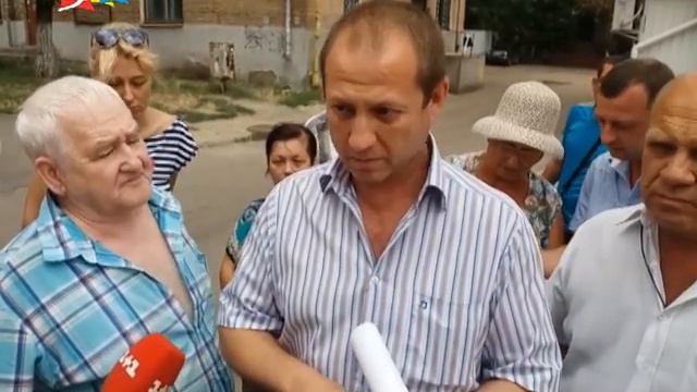 Объектив 25 07 18Жители общежитий перекрыли дорогу в Лесках из за отключения света смотреть онлайн