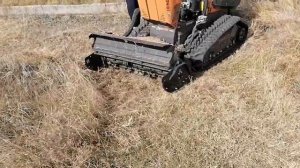Косилка автоматическая (для склонов) . ENERGREEN Robo EVO 40 hp. на дистанционном управлении.
