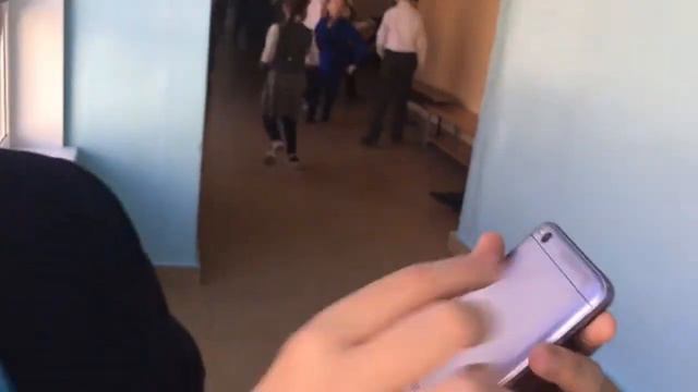 Обзор на телефон от ДИКОГО ШКОЛЬНИКА ИЗ ЧЕБОКСАР смотреть онлайн