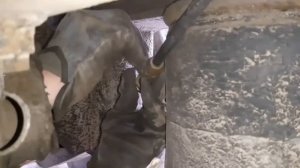 Замена подушки на груженом полуприцепе KÖGEL.