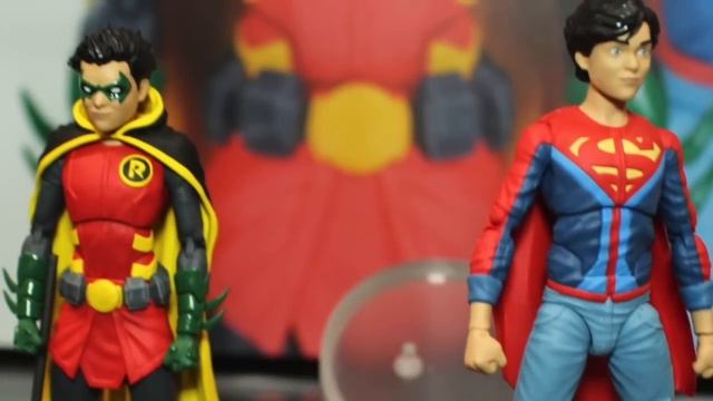 TNI Toy Fair News - DC Icons, Multiverse, NECA, 6" Justice League Movie Batmobile & More смотреть онлайн