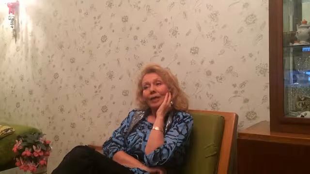 Алла Азарина о маме и празднике Веры, Надежды, Любви смотреть онлайн