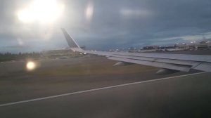 Взлет и посадка самолёта. Вид изнутри.