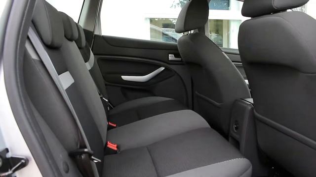 Ford Kuga 5 door 2.0 Zetec Tdci in Moondust Silver| Winford Ford смотреть онлайн