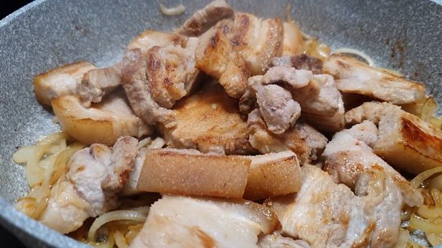 Грудинка с картофелем в духовке. Ужин на скорую руку. смотреть онлайн