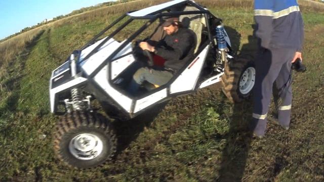 Багги, выезд в поле, проверка на прочность смотреть онлайн