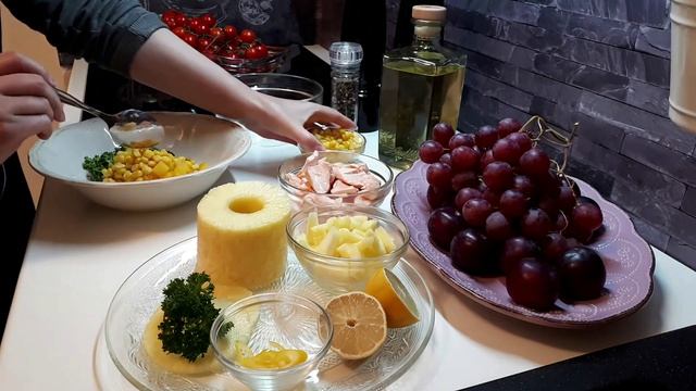 Салат из красной рыбы. Новогодний, первый по списку!Lachs salat.Deu.sub. смотреть онлайн