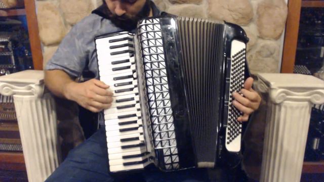 4344 - Black Hohner Atlantic IVN Deluxe Piano Accordion LMMH 41 120 $1499 смотреть онлайн