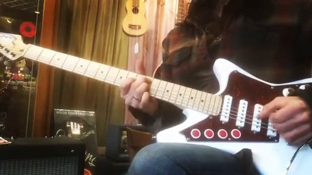 DiPinto Galaxie 4 Safari Baritone смотреть онлайн