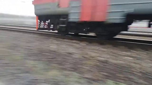 ЭР2Р-7024 отправляется со станции "Вешняки." смотреть онлайн