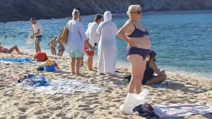 ИННА СУДАКОВА ЗАМЕЧЕНА НА ПЛЯЖЕ! ЖЕСТЬ!? ПОСЛАЛА ПАПАРАЦЦИ при всех? #иннасудакова #жанналичутина