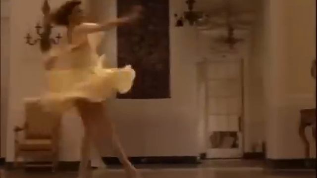 Annie (1982): Ann Reinking