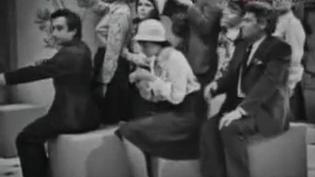 Стихи Агнии Барто. Любочка. смотреть онлайн