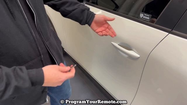 2019 - 2023 Mazda 3 - How to Unlock & Open With Dead Battery Or Remote Key Fob That Isn't Working смотреть онлайн