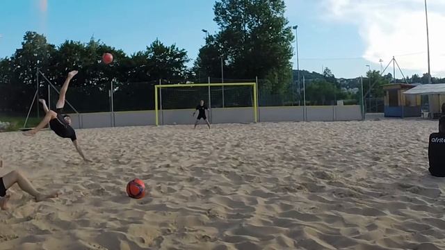 How To Beach Soccer - Amazing Shots & Skills смотреть онлайн