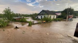 В Приморье почти тысяча спасателей ликвидирует последствия мощных ливней