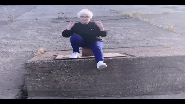 БАБУШКА ХЕЙТЕР - STONKS (ПРЕМЬЕРА КЛИПА) 2020 смотреть онлайн