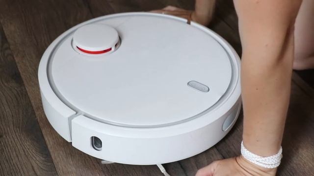 Робот-пылесос Xiaomi Mi Robot Vacuum, отзыв от пользователя смотреть онлайн