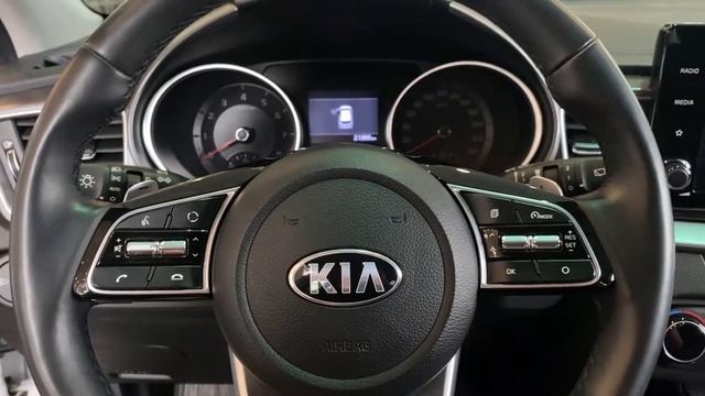 Kia Cee'd - (009766) смотреть онлайн