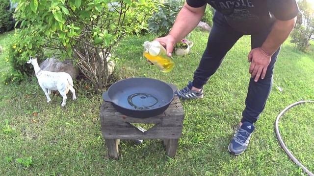 ЧУГУННАЯ СКОВОРОДА Как Правильно ОБЖЕЧЬ . СЛУЖИТ ВЕРОЙ И ПРАВДОЙ смотреть онлайн