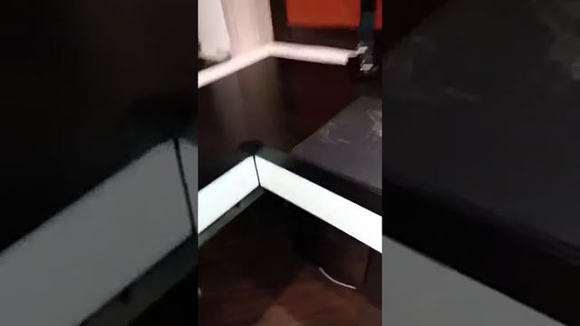 Стильный стол смотреть онлайн