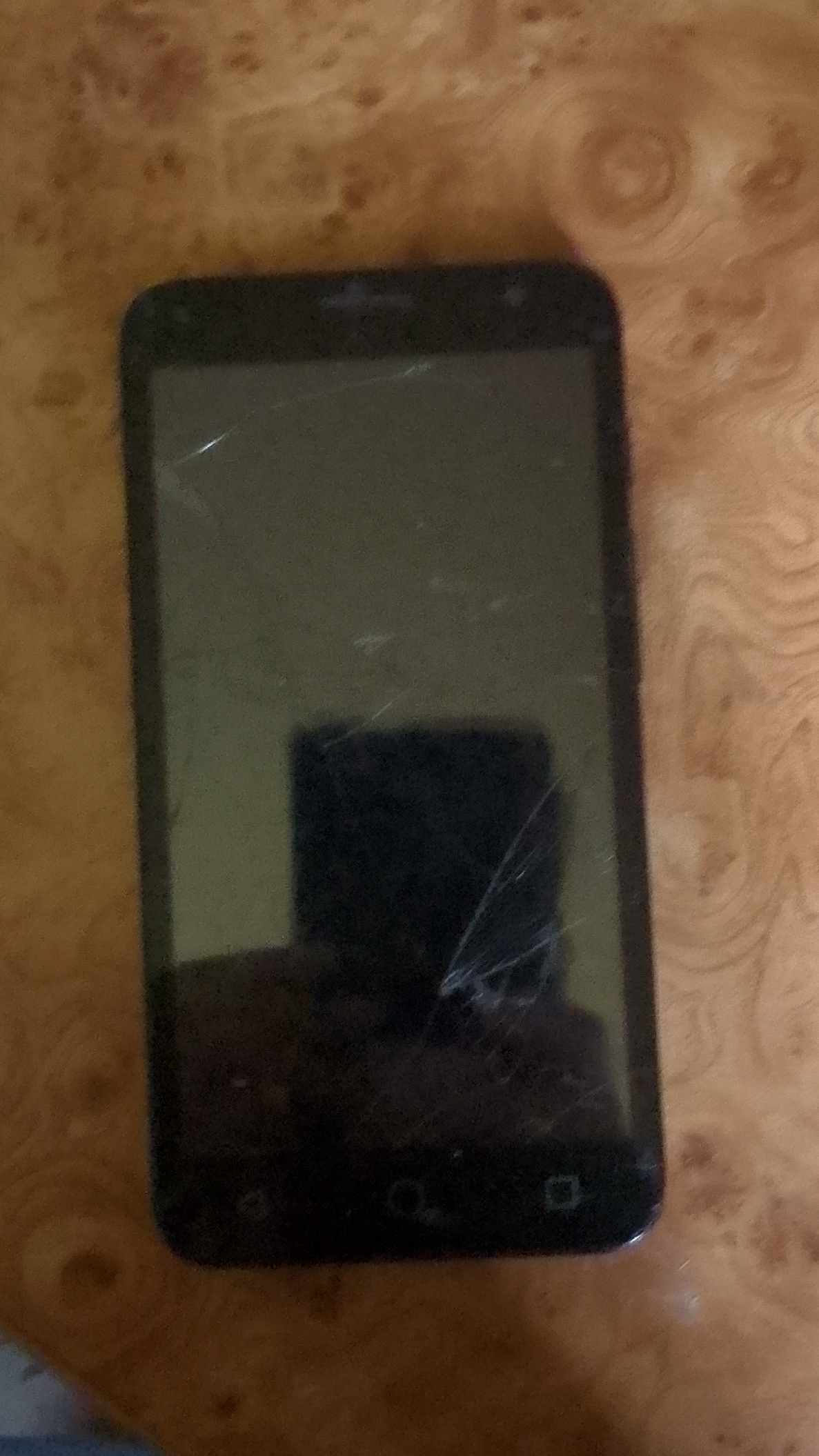 Мой старый телефон откличисля 🥲 смотреть онлайн