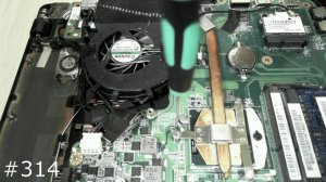 Полная разборка ноутбука Acer Aspire 5349. Техобслуживание, замена HDD, SSD, RAM, ODD