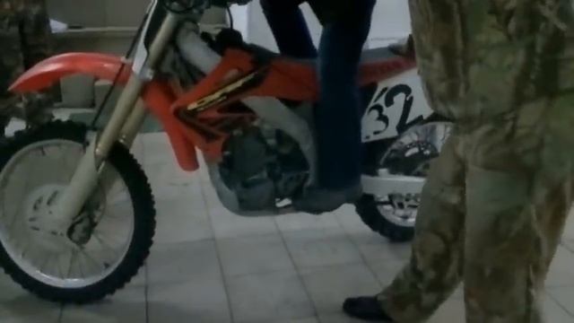 honda crf450 прикол смотреть онлайн