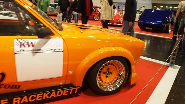 Opel Kadett C limo 2.0 1975 Tuning at Essen Motorshow - Exterior Walkaround смотреть онлайн