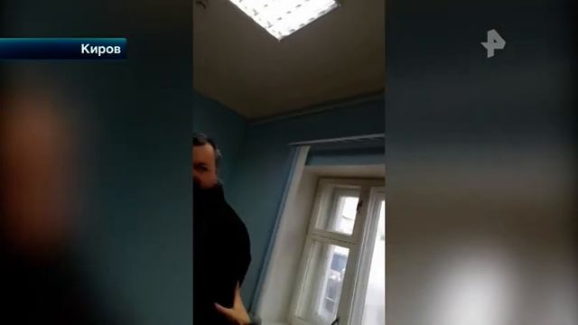 ПЛЮНУЛ В ЛИЦО И ДАЛ В ЗУБЫ