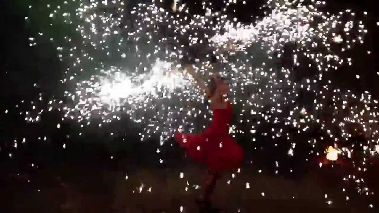 Пиротехническое шоу 80-Е смотреть онлайн