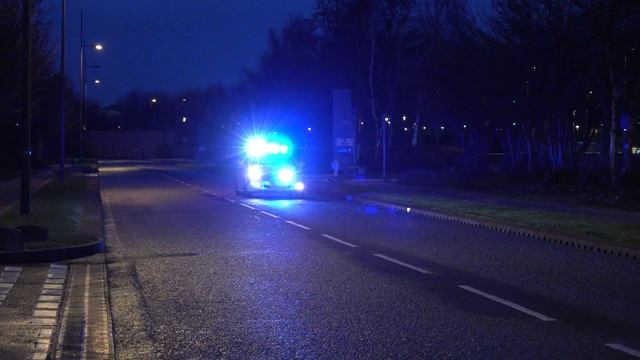 Merseyside Police / X3 Ford Mondeo & Skoda Kodiaq / Dog Support Vehicles / Responding смотреть онлайн