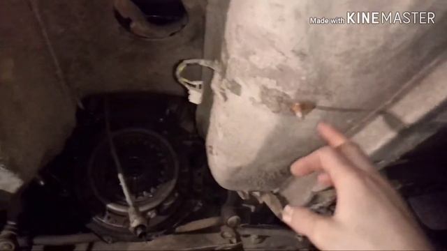 Краткое описание о снятии коробки передач и замена выжимного подшипника на ВАЗ 2105 (классика) смотреть онлайн