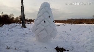 Фигуры из снега!!! Как сделать ёлку из снега? Украшаем двор на Новый Год!!!