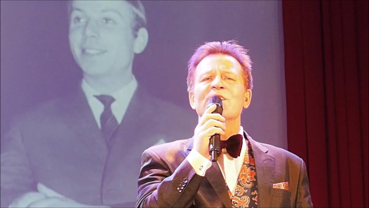 Виктор Чаусов исполняет песни Мулермана смотреть онлайн